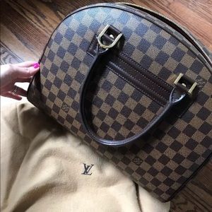 🎖SOLD🎖Louis Vuitton Damier Ebene Nolita Handbag